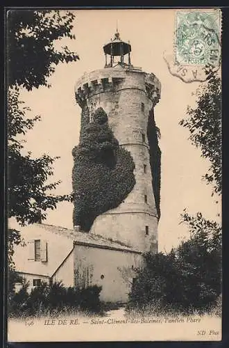 AK Saint-Clément-des-Baleines, l`ancien phare couvert de végétation