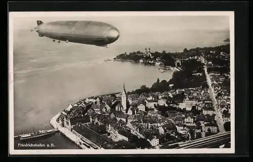 AK Friedrichshafen, das Luftschiff Graf Zeppelin in voller Fahrt vom Flugzeug aus gesehen