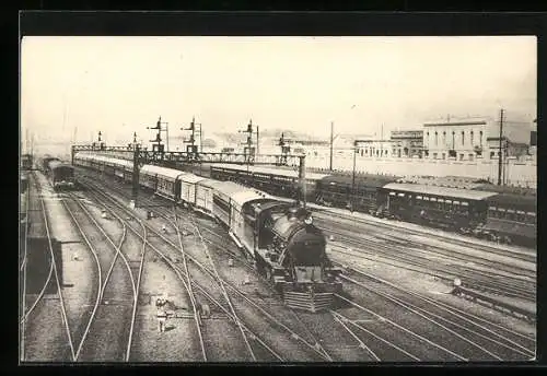 AK Buenos-Ayres, Eisenbahnkommt am Bahnhof an, Chemin de Fer Argentins