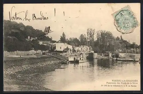 AK Vertou-la-Chaussée, Panorama des Bords de la Sèvre avec bateaux