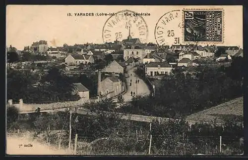 AK Varades, Vue générale du village avec des maisons et des rues