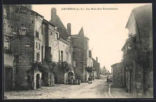 AK Ancenis, La Rue des Tonneliers