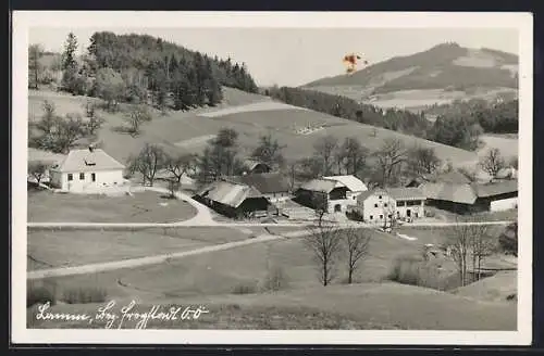 AK Neumarkt im Mühlkreis, Lamm, Ortsansicht in der Hügellandschaft