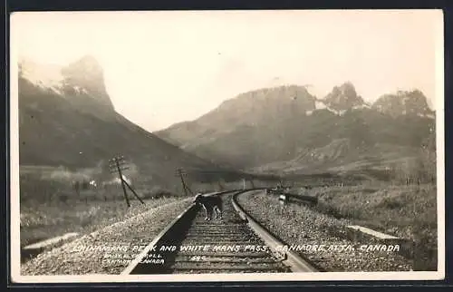 AK Canmore /Alta., Chinamans Peak and White Mans Pass