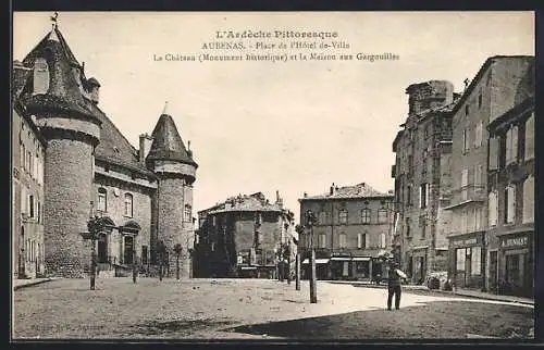 AK Aubenas /Ardêche, Place de l`Hôtel de Ville