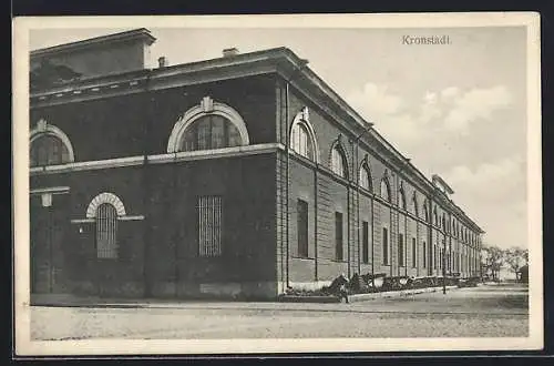 AK Kronstadt, Arsenal mit Kanonen