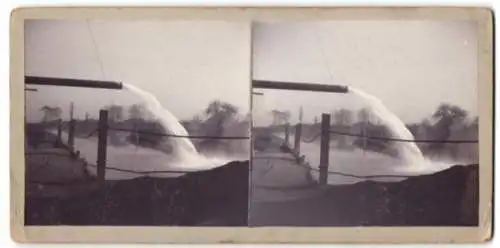 5 Stereo-Fotografien Straub, Furtwangen, hölzerner Bohrturm mit Abwasserleitung