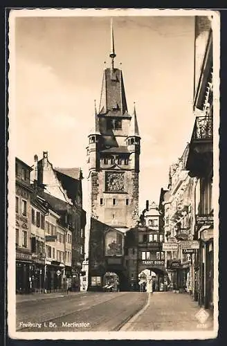 AK Freiburg i. Br., Strassenpartie am Martinstor