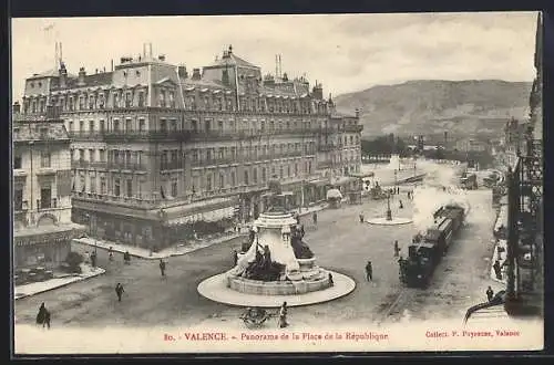 AK Valence, Panorama de la Place de la République avec fontaine et train à vapeur