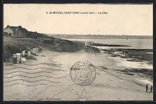 AK St-Michel-Chef-Chef, La Côte avec vue sur la plage et les cabines de bain