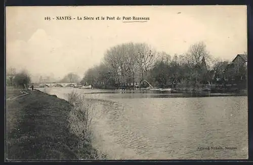 AK Nantes, La Sèvre et le Pont de Pont-Rousseau