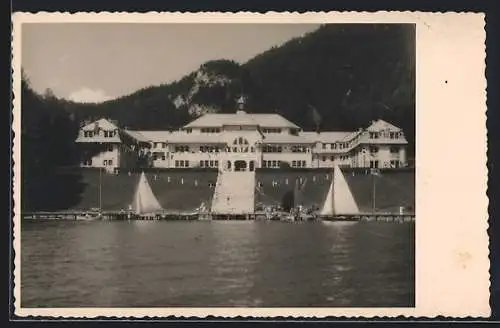 AK St. Gilgen, Segelboote vor dem Ferienhort am Wolfgangsee