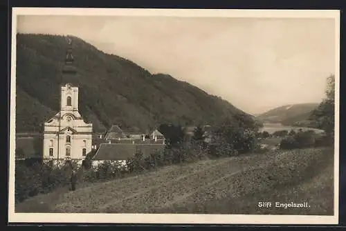 AK Engelhartszell /O.-Oe., Ortspartie mit Stift Engelszell