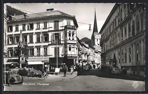 AK Bad Ischl, Pfarrgasse mit Blick auf die Kirche