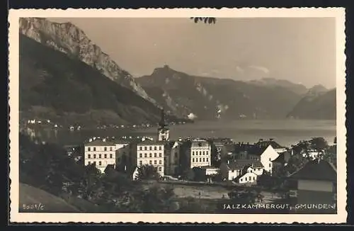 AK Gmunden /Salzkammergut, Ortsansicht aus der Vogelschau