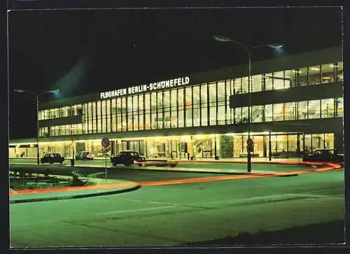 AK Berlin, Flughafen Schönefeld, Terminal bei Nacht