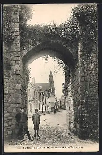 AK Guérande, Porte et Rue Vannetaise