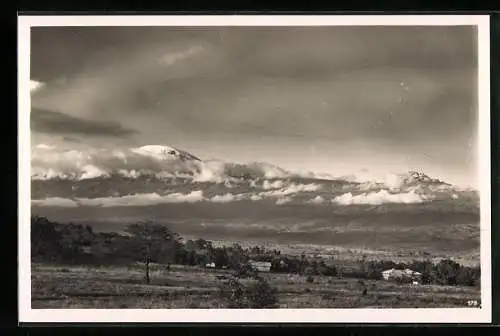 Foto-AK Casimir Zagourski, Kenia, Kilimandjaro, vue de Moshi