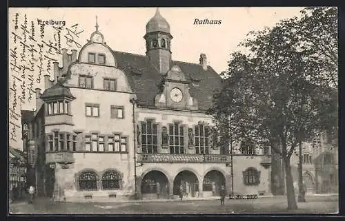 AK Freiburg / Breisgau, Strassenpartie am Rathaus