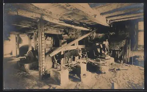 AK Freiburg / Breisgau, Inneres der Hammerschmiede in der Wilhelmstr. 1