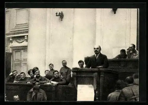 AK Wladimir Iljitsch Lenin bei einer Rede im Kongress