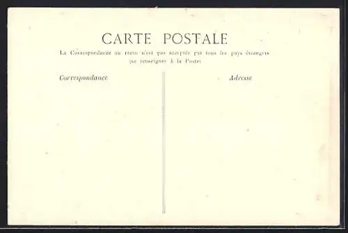 AK Puy-Saint-Martin, Vue générale du village avec collines en arrière-plan