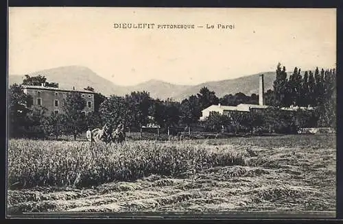 AK Dieulefit, Le Parc avec vue sur la campagne et les montagnes en arrière-plan