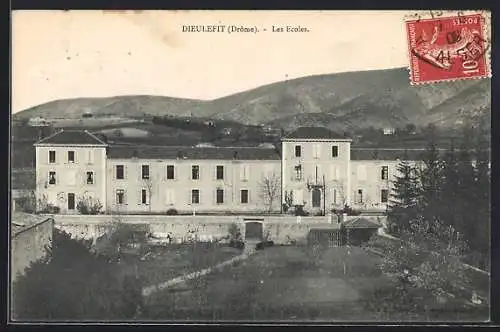 AK Dieulefit, Les Ecoles