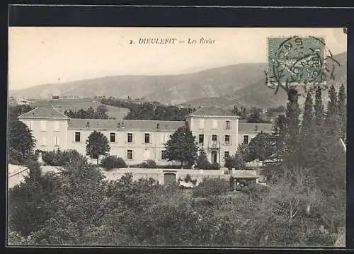 AK Dieulefit, Les Écoles