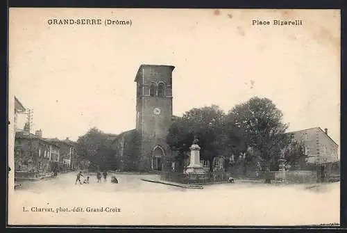 AK Grand-Serre, Place Bizarelli avec le clocher et le monument aux morts