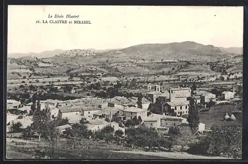 AK La Clastre, Vue générale du village avec Mirabel en arrière-plan