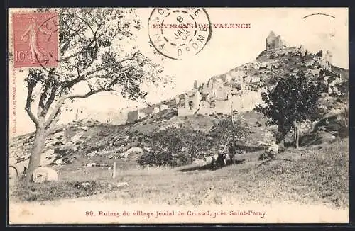 AK Crussol, Ruines du village féodal près de Saint-Péray