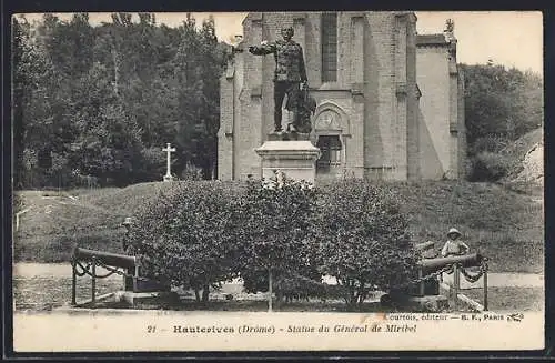 AK Hauterives, Statue du Général de Miribel devant l`église