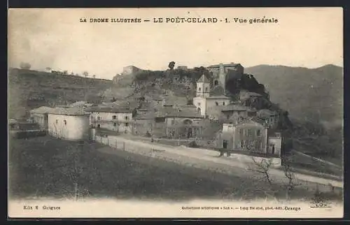 AK Le Poët-Célard, Vue générale du village avec colline fortifiée et église