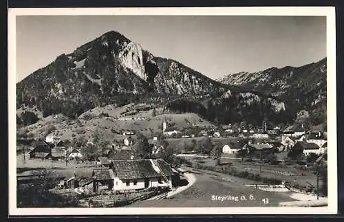 AK Steyrling /O.-Ö., Ortsansicht mit Bergpanorama