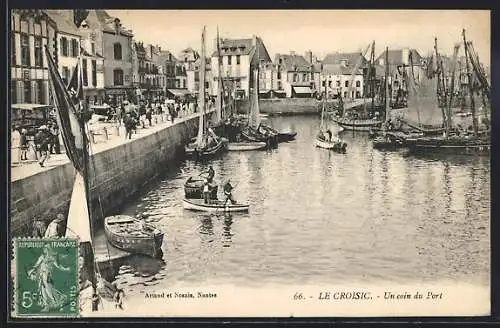 AK Le Croisic, Un coin du Port, Blick in den Hafen mit Booten