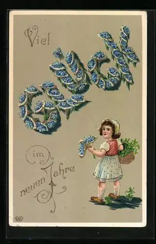 AK Neujahrsgruss, Kleines Mädchen mit Kleeblättern und Vergissmeinnicht