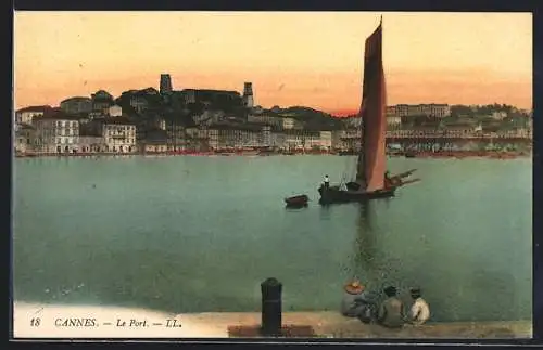 AK Cannes, Le Port, Ortspanorama mit dem Hafen