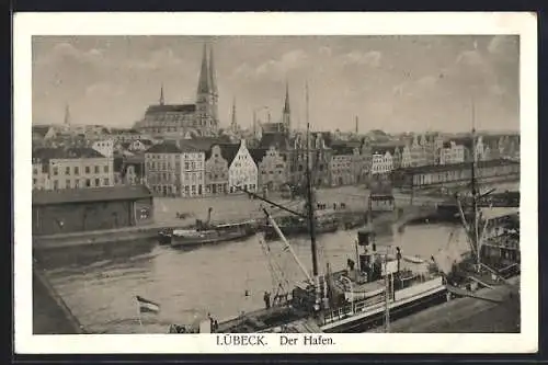 AK Lübeck, Hafen mit Schiffen