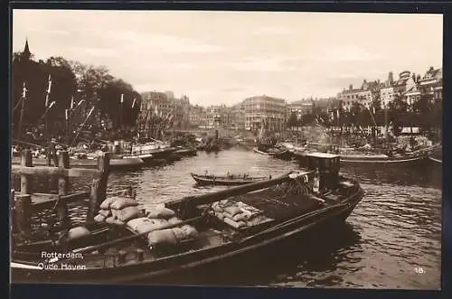 AK Rotterdam, Oude Haven, Hafenbecken, Lastkähne