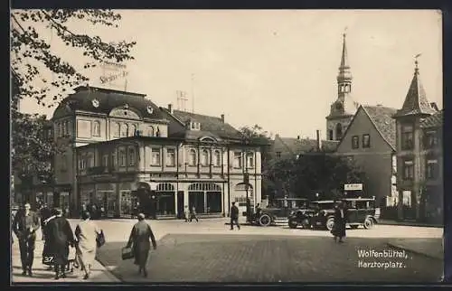 AK Wolfenbüttel, Geschäft von Alwin Quedenfeldt am Harztorplatz