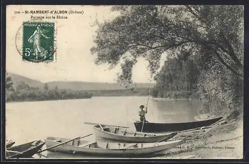 AK St-Rambert-d`Albon, Paysage sur le Rhône avec bateaux et pêcheur