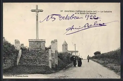 AK Château-Thébaud, Le Calvaire et la Route de Nantes