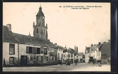 AK Le Croisic, Place du Marché et Clocher de l`Église