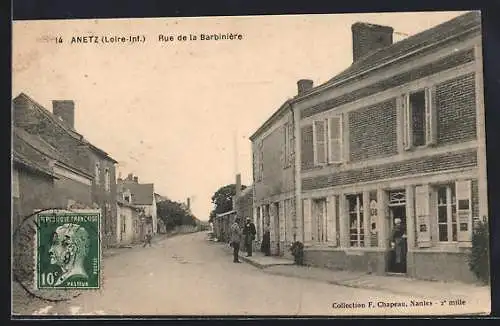 AK Anetz, Rue de la Barbinière avec passants devant les maisons