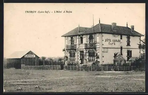 AK Tharon, L`Hôtel d`Anjou et le garage adjacent