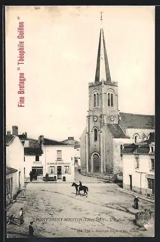 AK Pont Saint-Martin, L`église et la place centrale avec chevaux