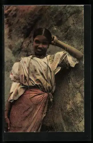 AK Kandy, Kandyan Girl