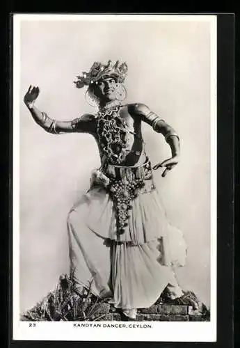 AK Ceylon, Kandyan Dancer, indischer Tänzer mit Schmuck