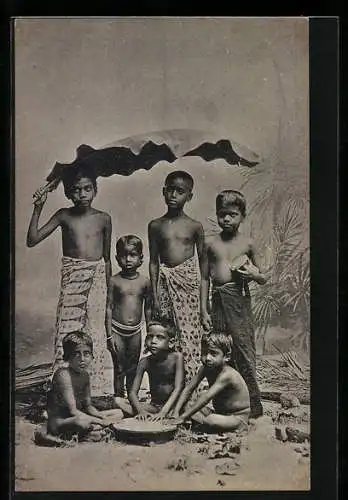 AK Sri Lanka, Group of Children under Banana Leaf